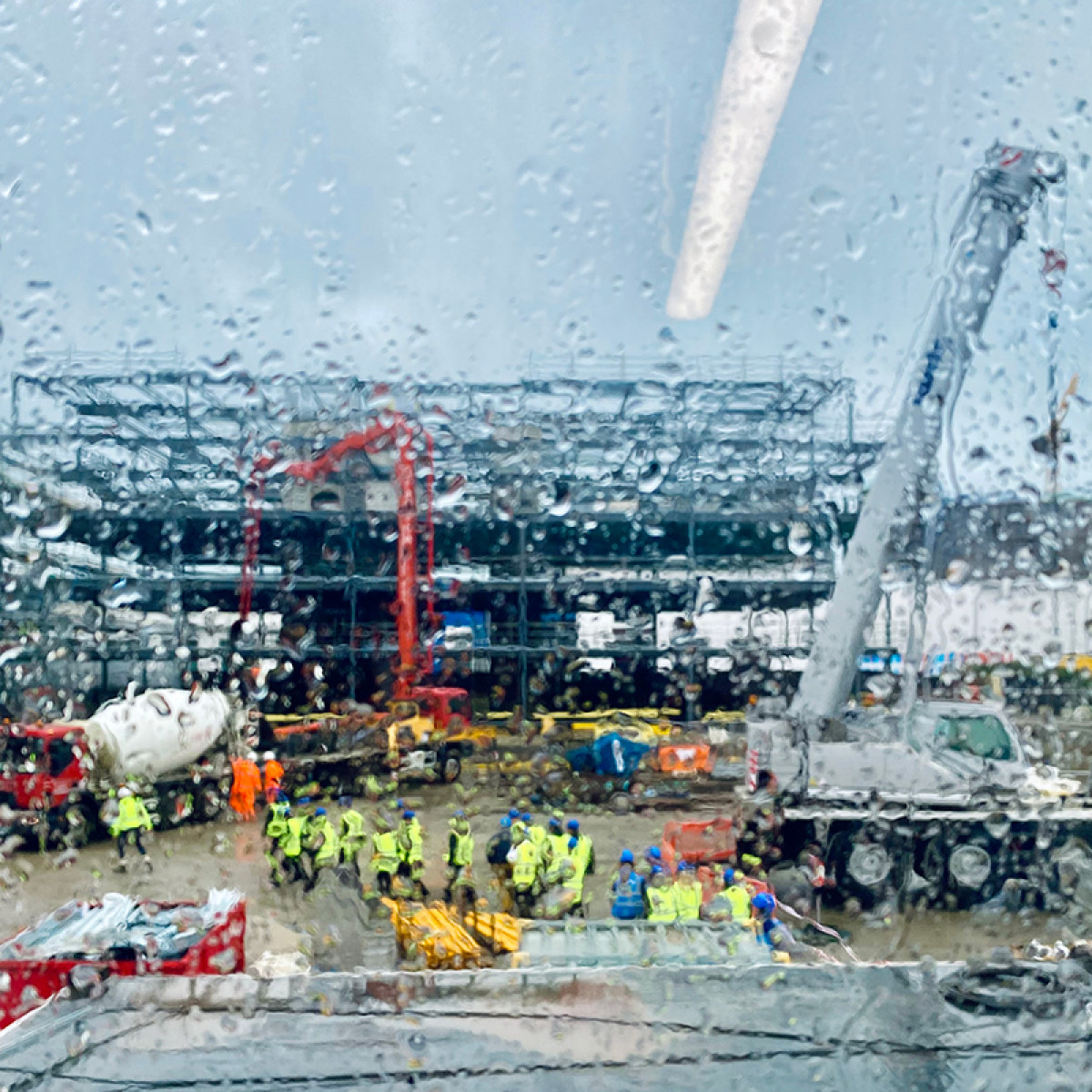 Hautlieu DEC students visit Rok site - IFC6