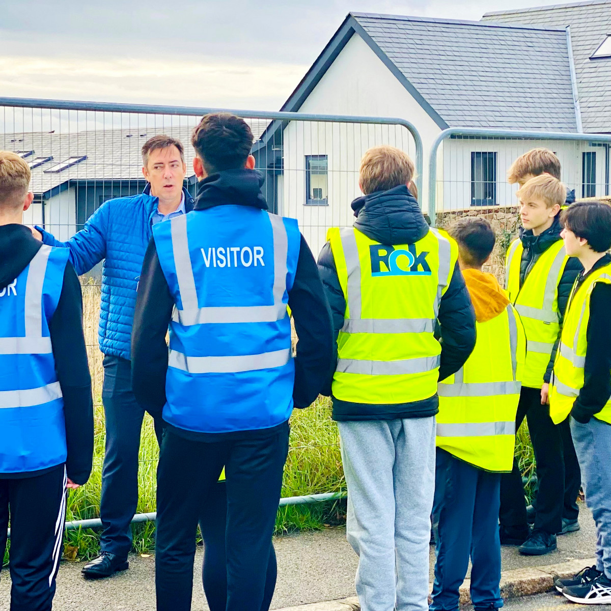 Rok welcomes more Year 10 DEC students