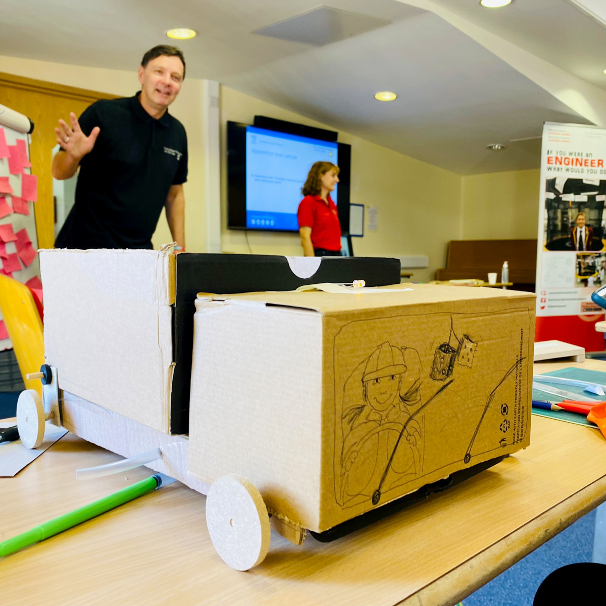 Rok sponsors Les Landes School in Primary Engineer programme