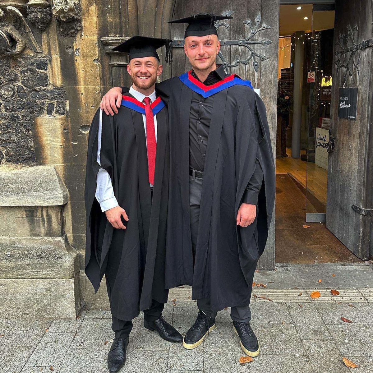 Rok QS graduates with honours